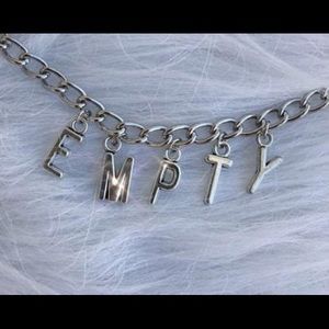 Meet your Posher, Alesia